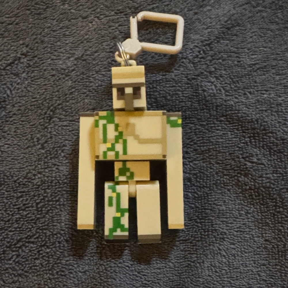 Minecraft Iron Golem keychain searies #3